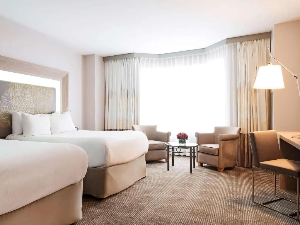 Novotel-Montreal-Centre-2